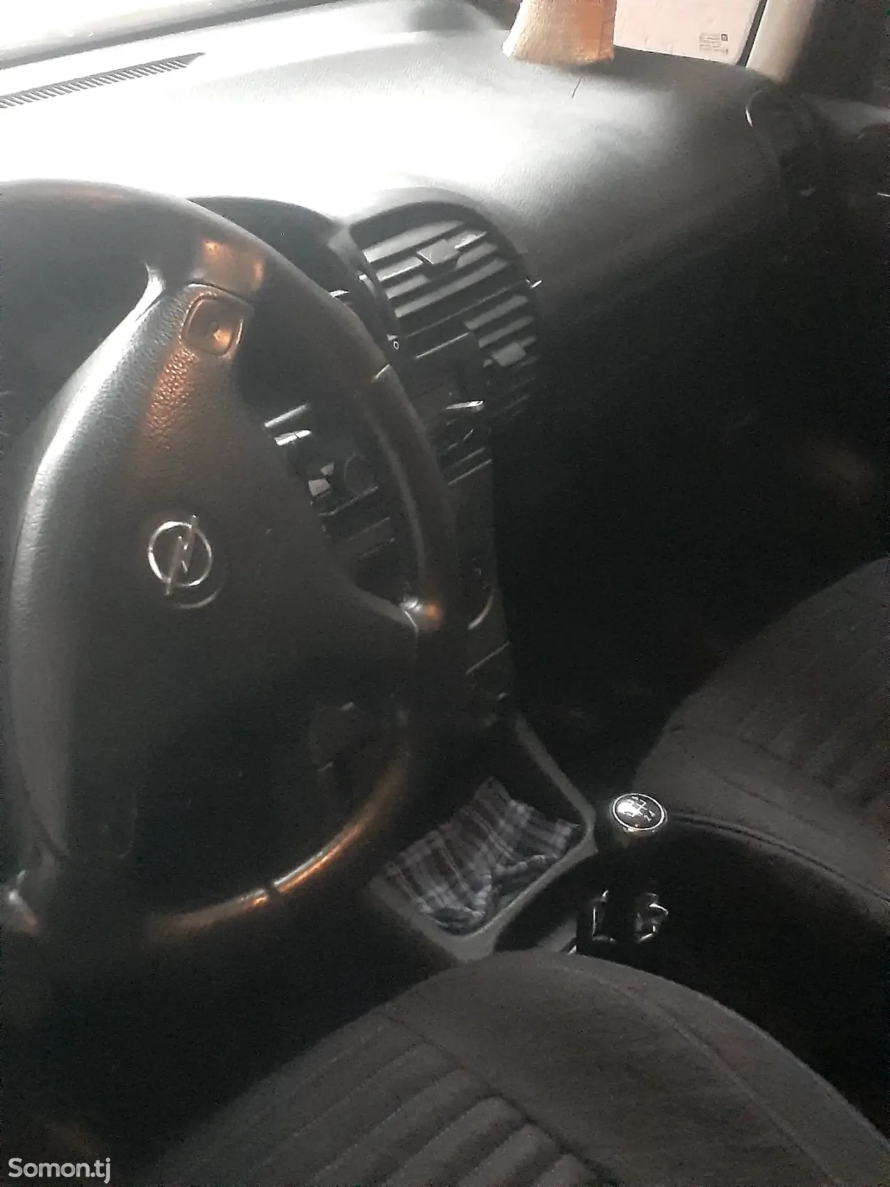 Opel Zafira 2003 · 1.8 MT