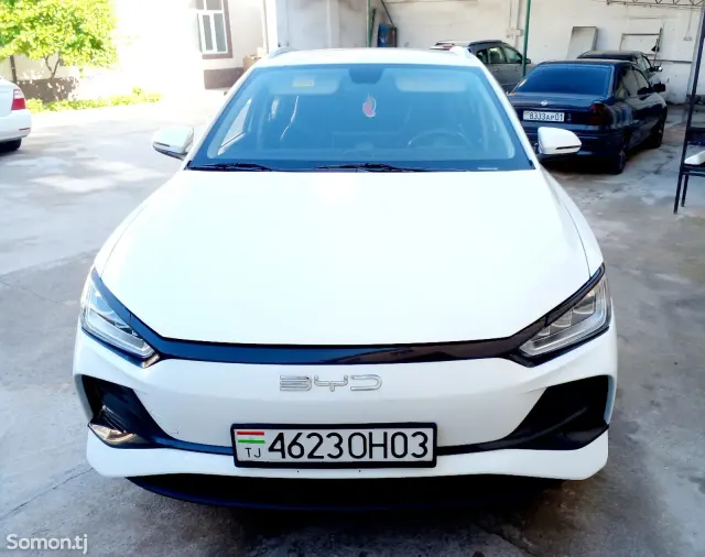 BYD E2 2023 · 2.2 AT