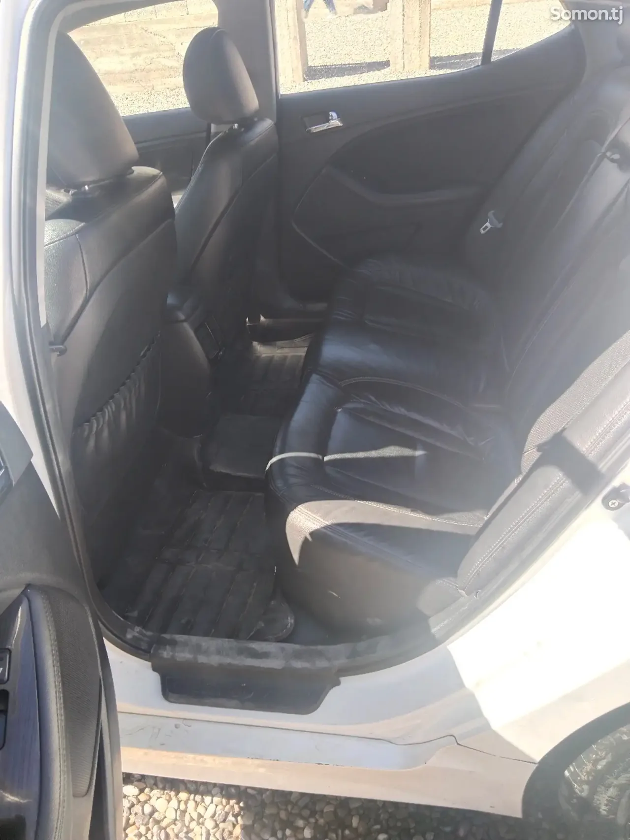 Kia K5 2011 · 2.0 AT