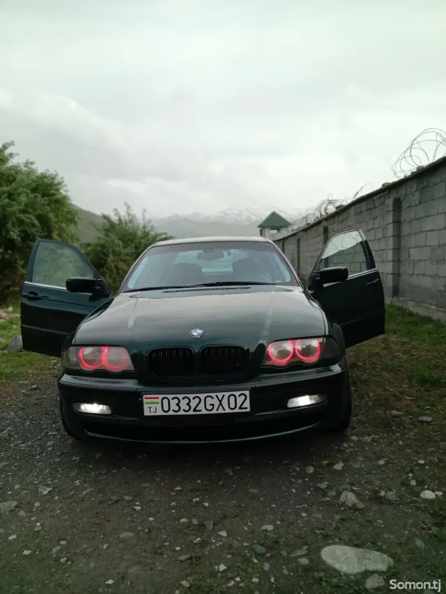 BMW 3 series 2001 · 2.8 AT