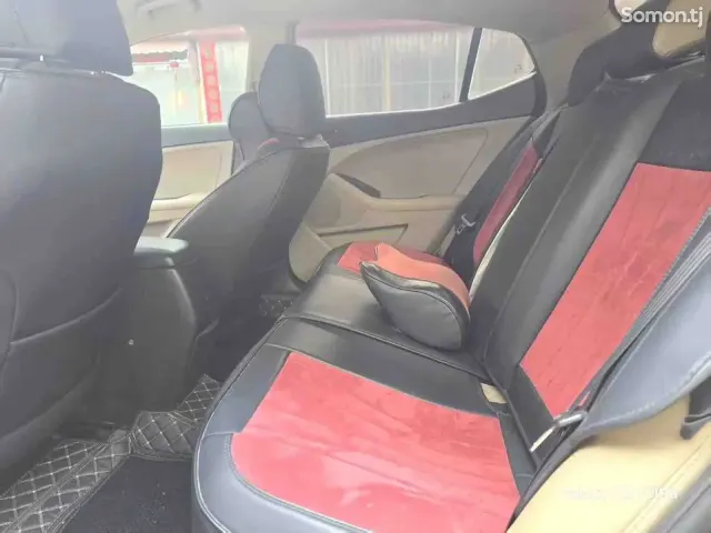 Kia K5 2015 · 2.0 AT