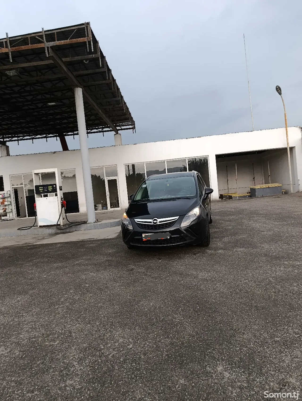 Opel Zafira 2012 · 1.6 MT
