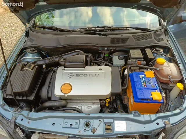 Opel Astra G 1999 · 1.6 MT
