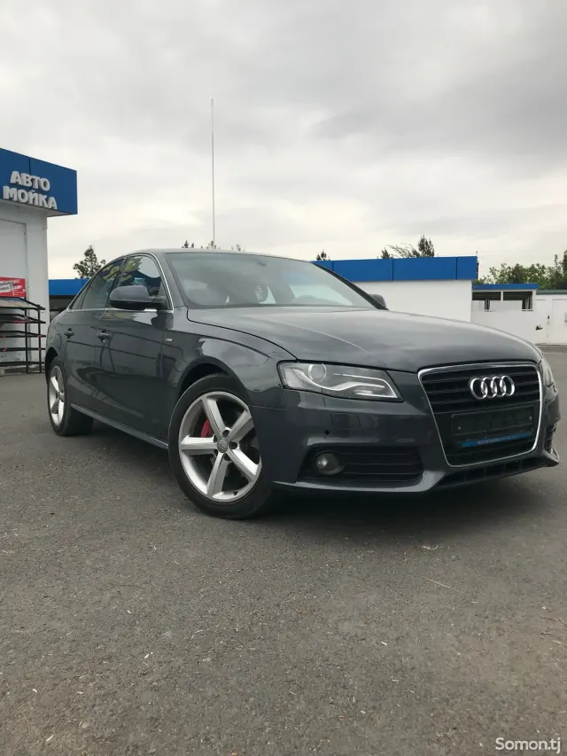 Audi A4 2011 · 2.0 AT