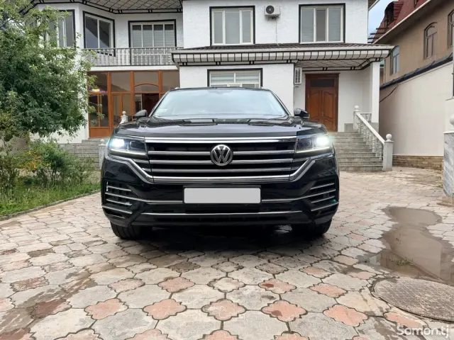 Volkswagen Touareg 2019 · 3.0 AT