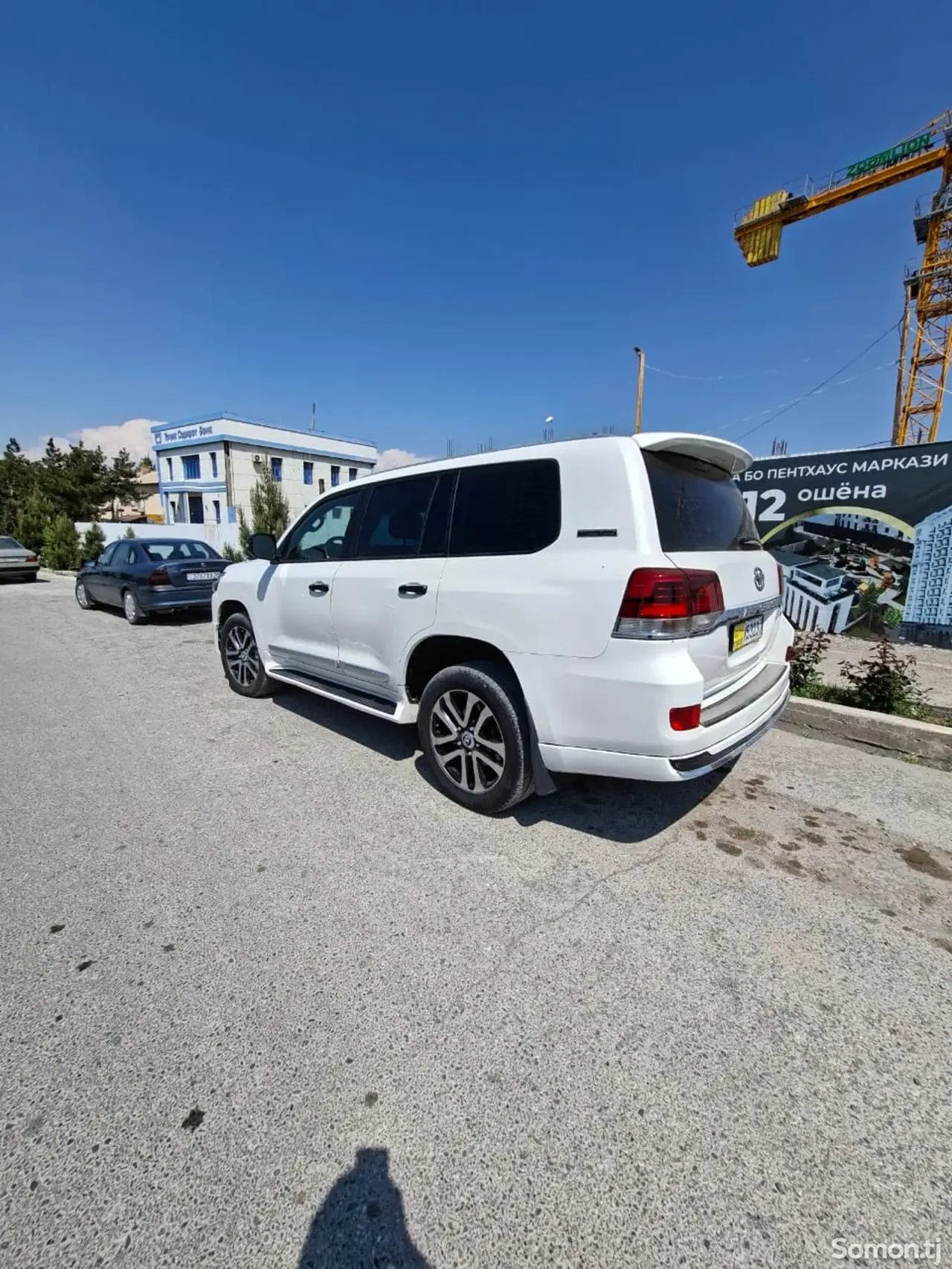 Toyota Land Cruiser Prado 2011 · 4.7 AT