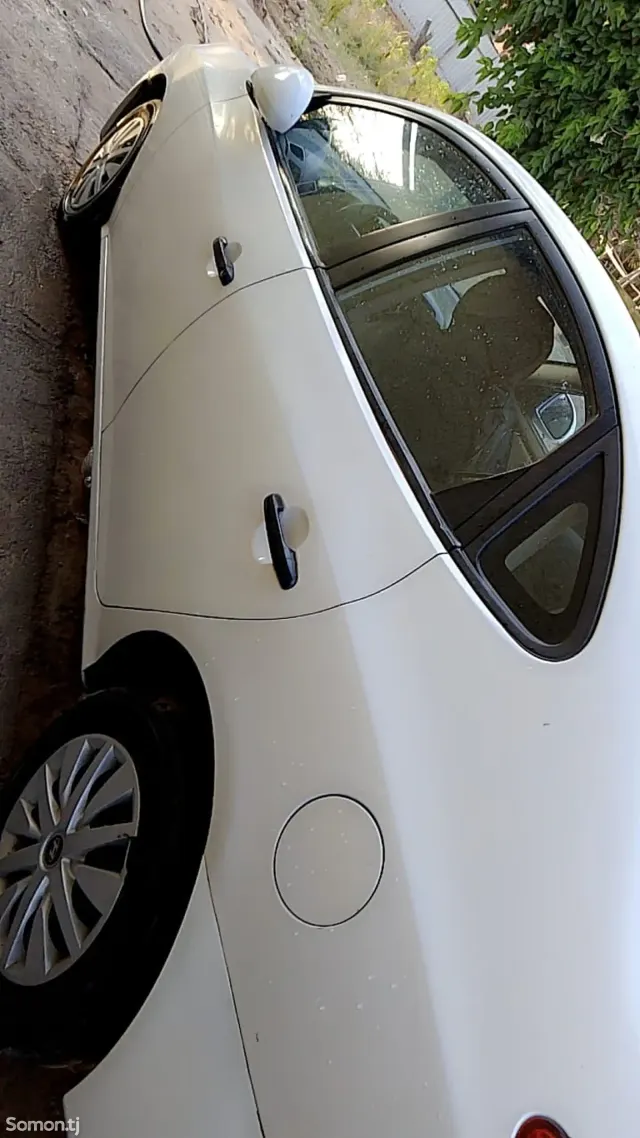 Hyundai Elantra 2009 · 1.8 MT