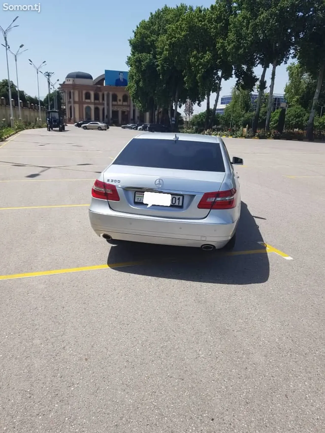 Mercedes-Benz E class 2011 · 3.0 AT
