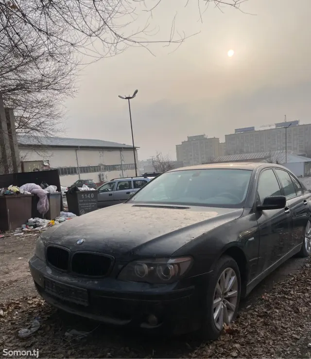 BMW 7 series 2003 · 4.4 AT