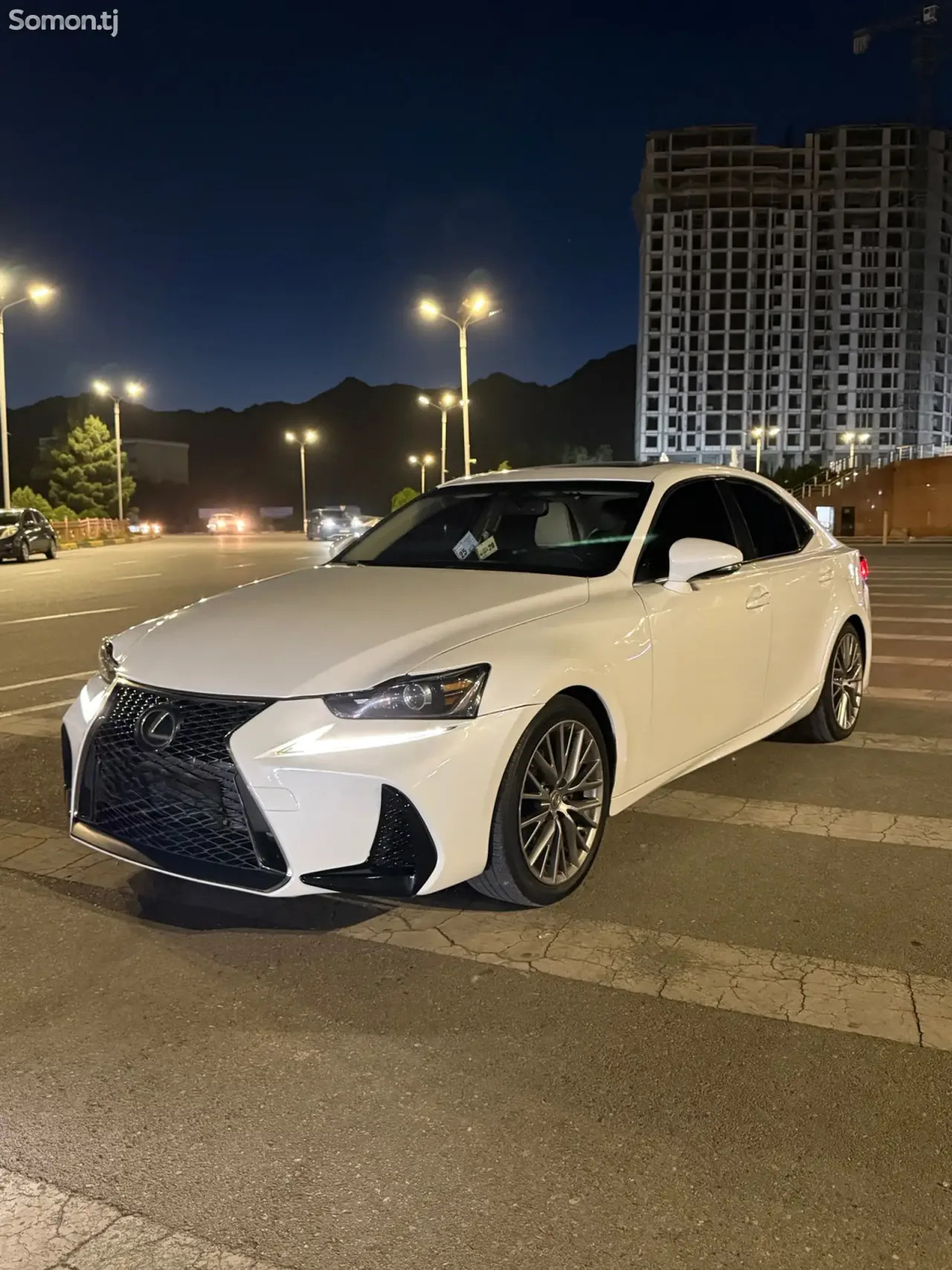 Lexus IS series 2014 · 2.5 AT