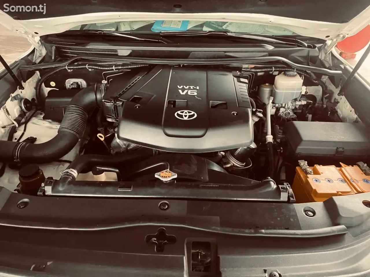 Toyota Land Cruiser 2010 · 4.0 AT