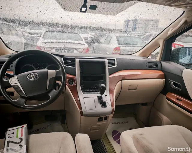 Toyota Vellfire 2009 · 2.4 AT