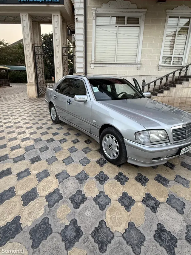 Mercedes-Benz C class 2000 · 1.8 AT