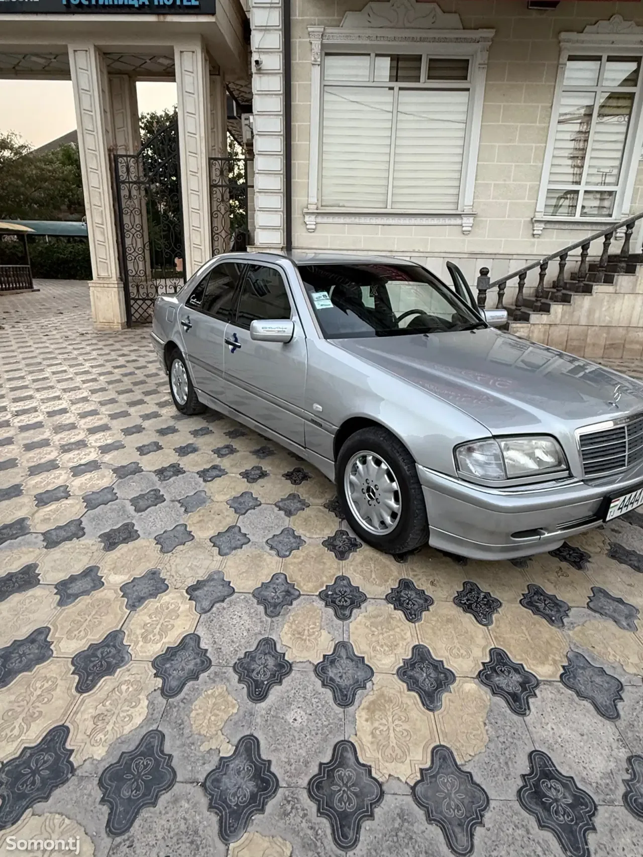 Mercedes-Benz C class 2000 · 1.8 AT