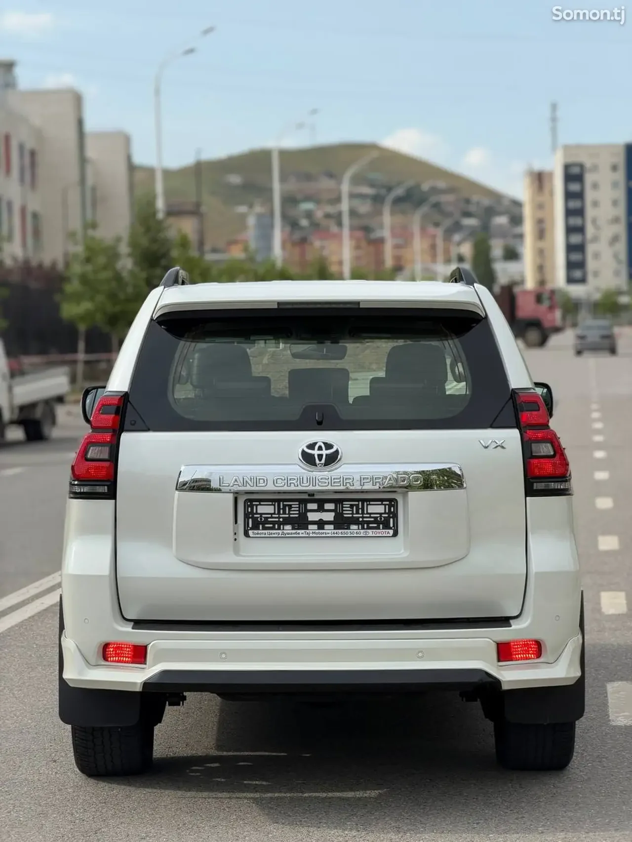 Toyota Land Cruiser Prado 2023 · 4.0 AT