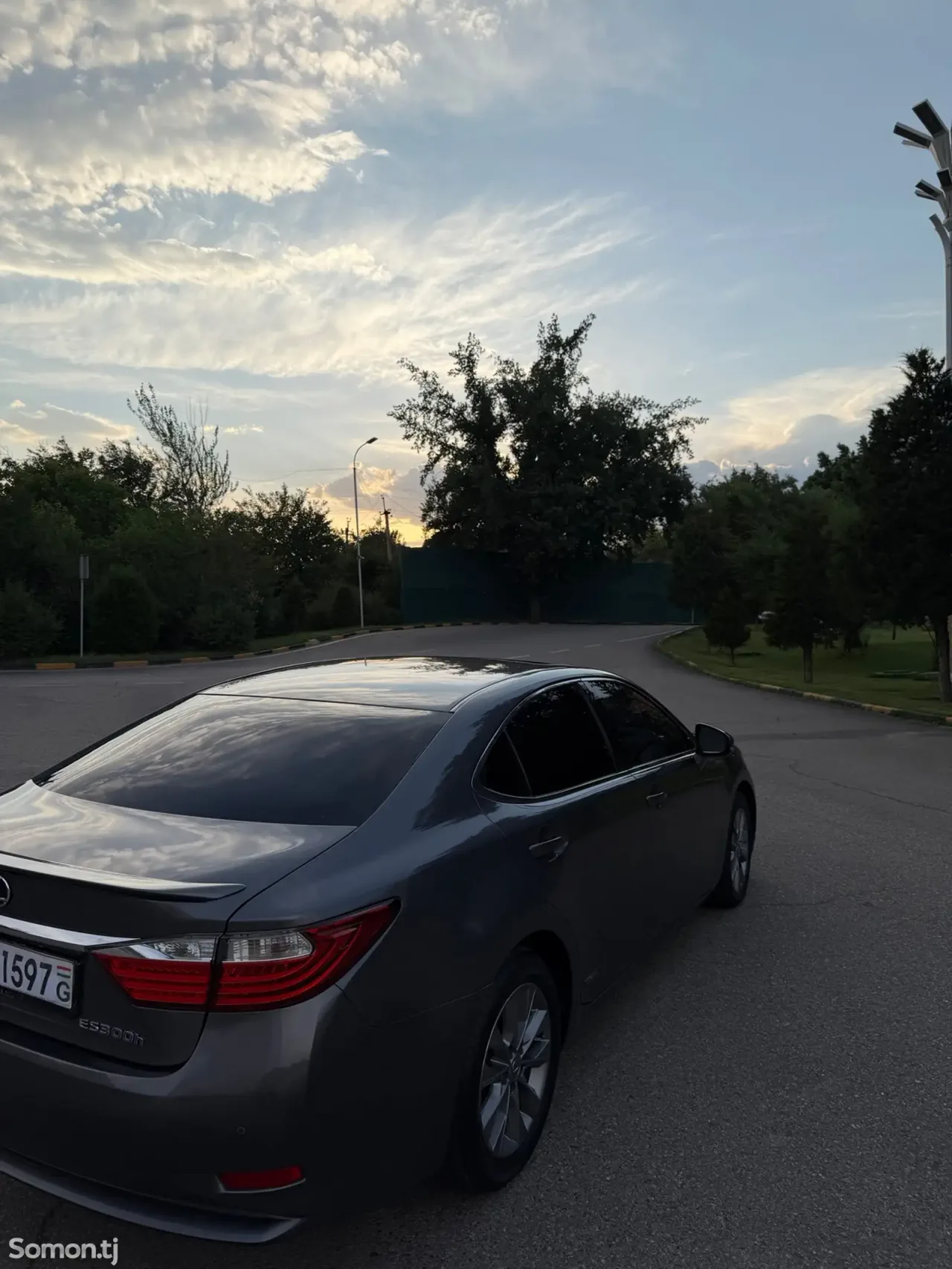 Lexus ES series 2014 · 3.0 AT