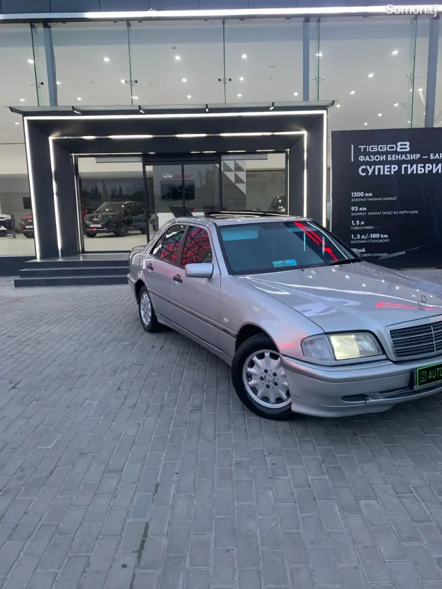 Mercedes-Benz C class 1998 · 2.2 MT