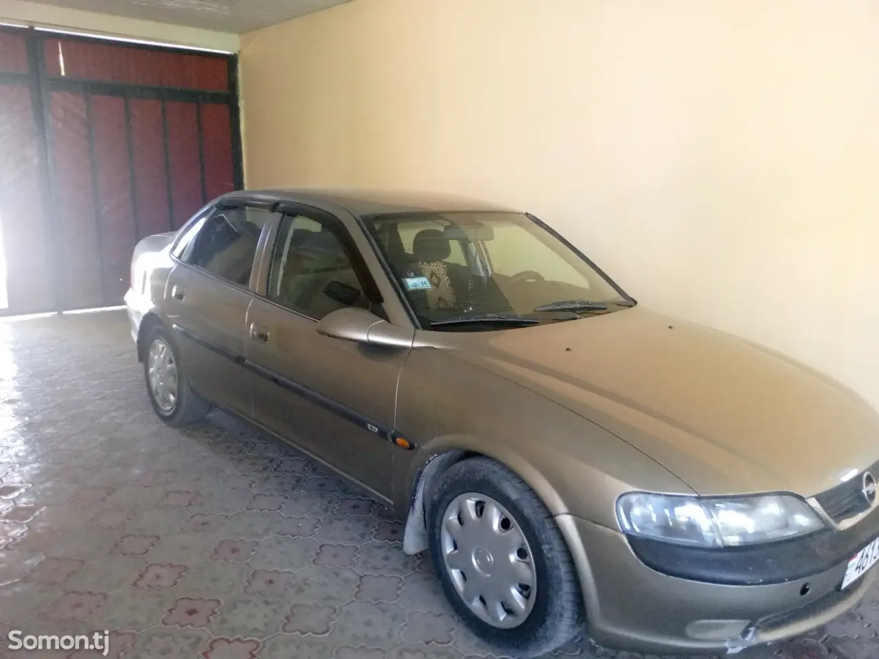 Opel Vectra B 1996 · 1.6 MT