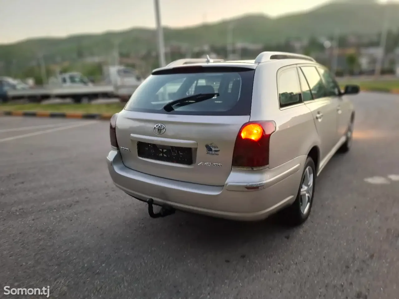 Toyota Avensis 2006 · 1.8 MT