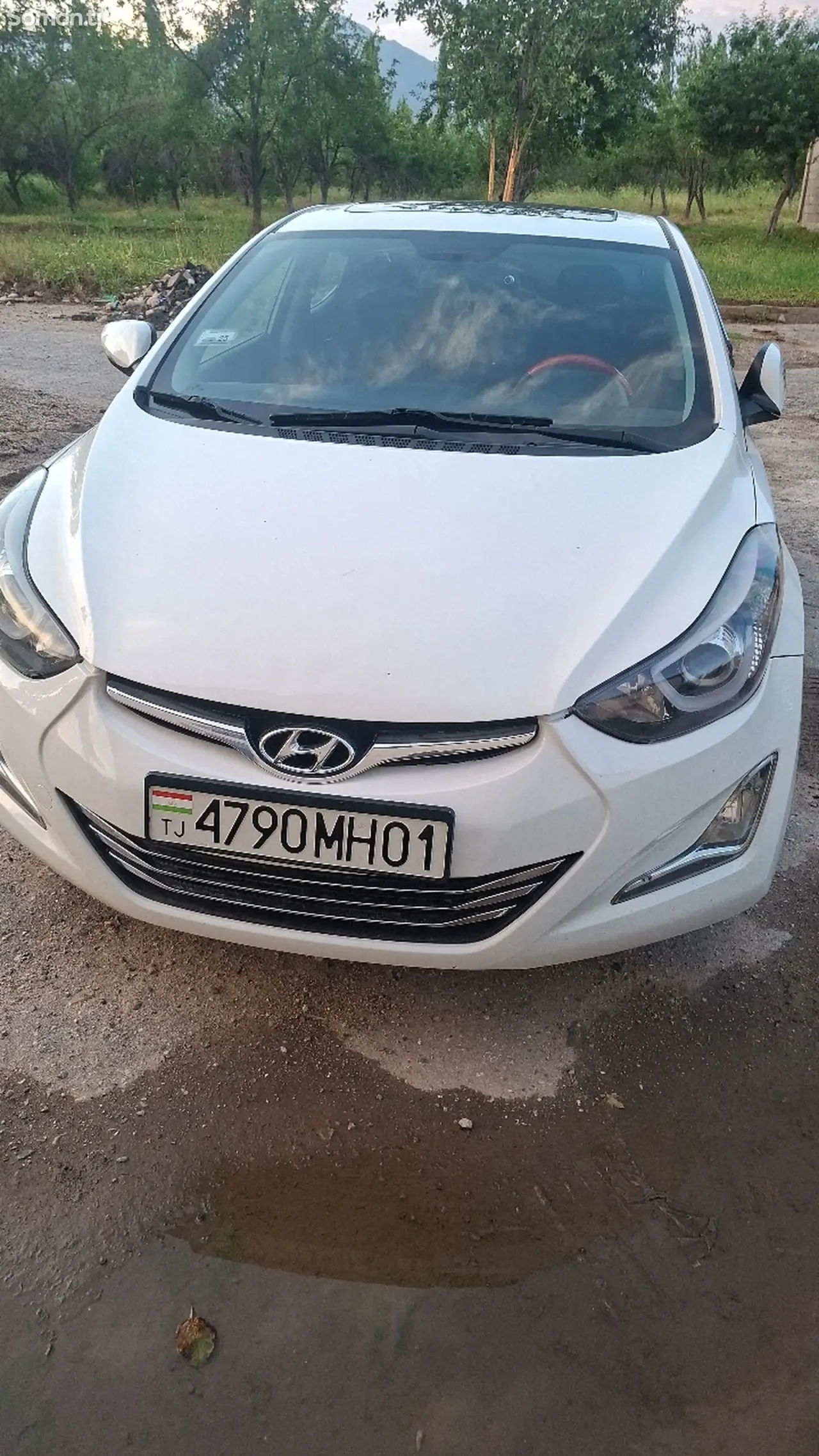 Hyundai Avante 2014 · 1.6 AT