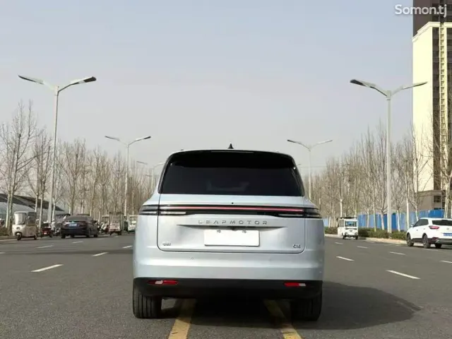 Leapmotor C16 2025 · AT