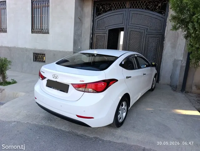 Hyundai Avante 2014 · 1.6 AT