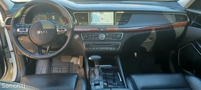 Kia K7 2017 · 3.0 AT