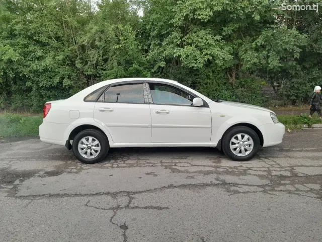 Daewoo Lacetti 2005 · 1.6 MT