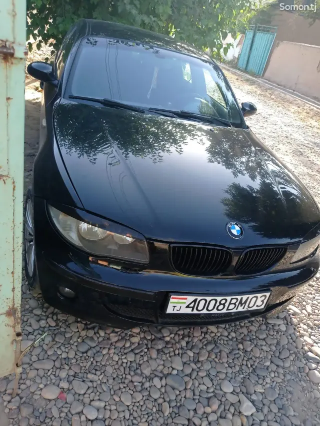 BMW 1 series 2006 · 1.6 MT