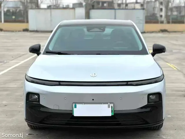 Leapmotor C01 2025 · AT