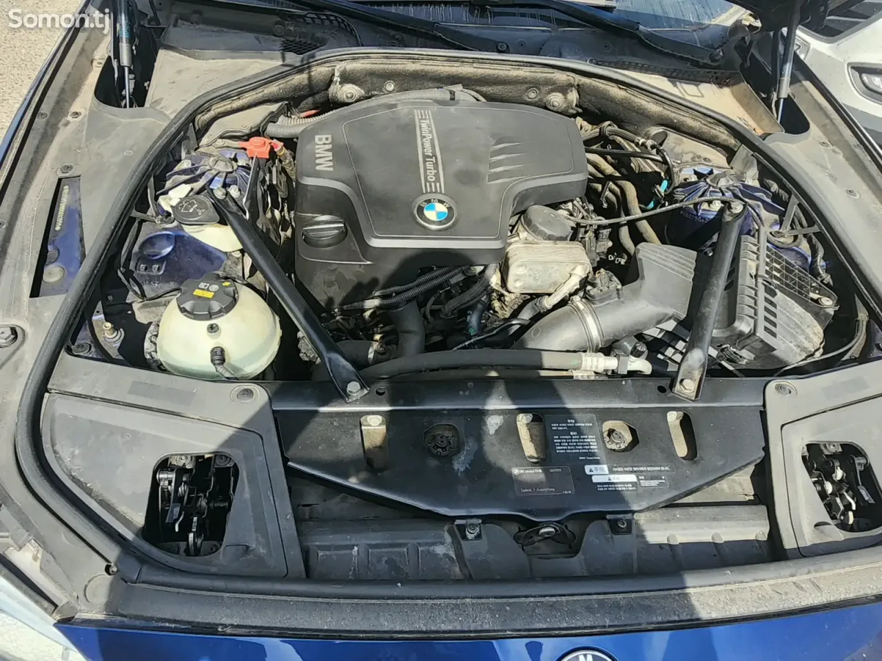 BMW 3 series 2016 · 2.0 AT