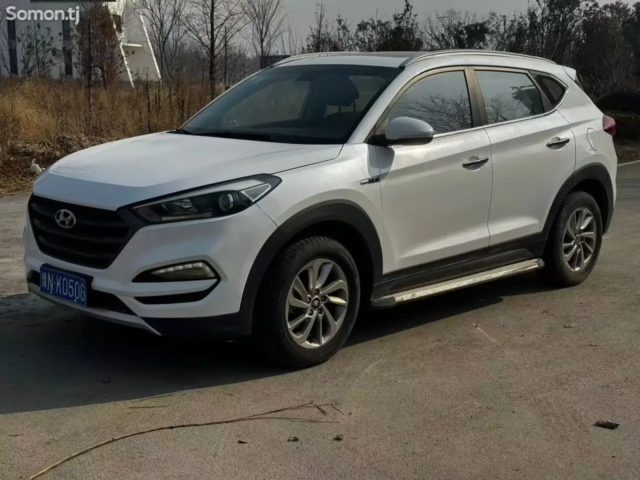 Hyundai Tucson 2015 · AT