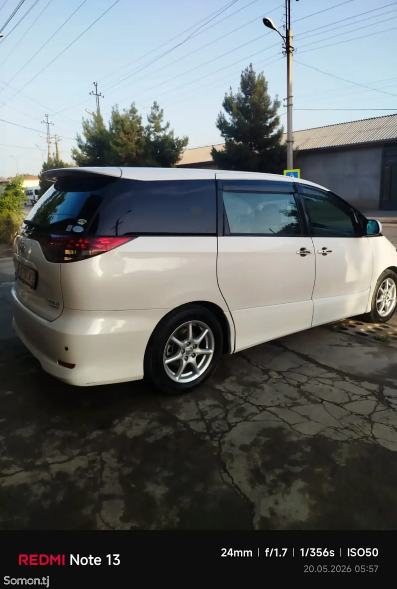 Toyota Estima 2008 · 2.4 AT