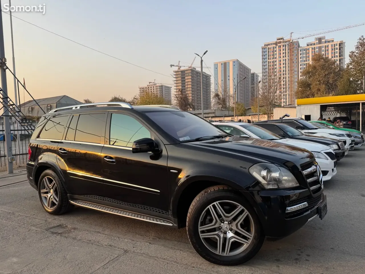 Mercedes-Benz GL class 2012 · 5.0 AT