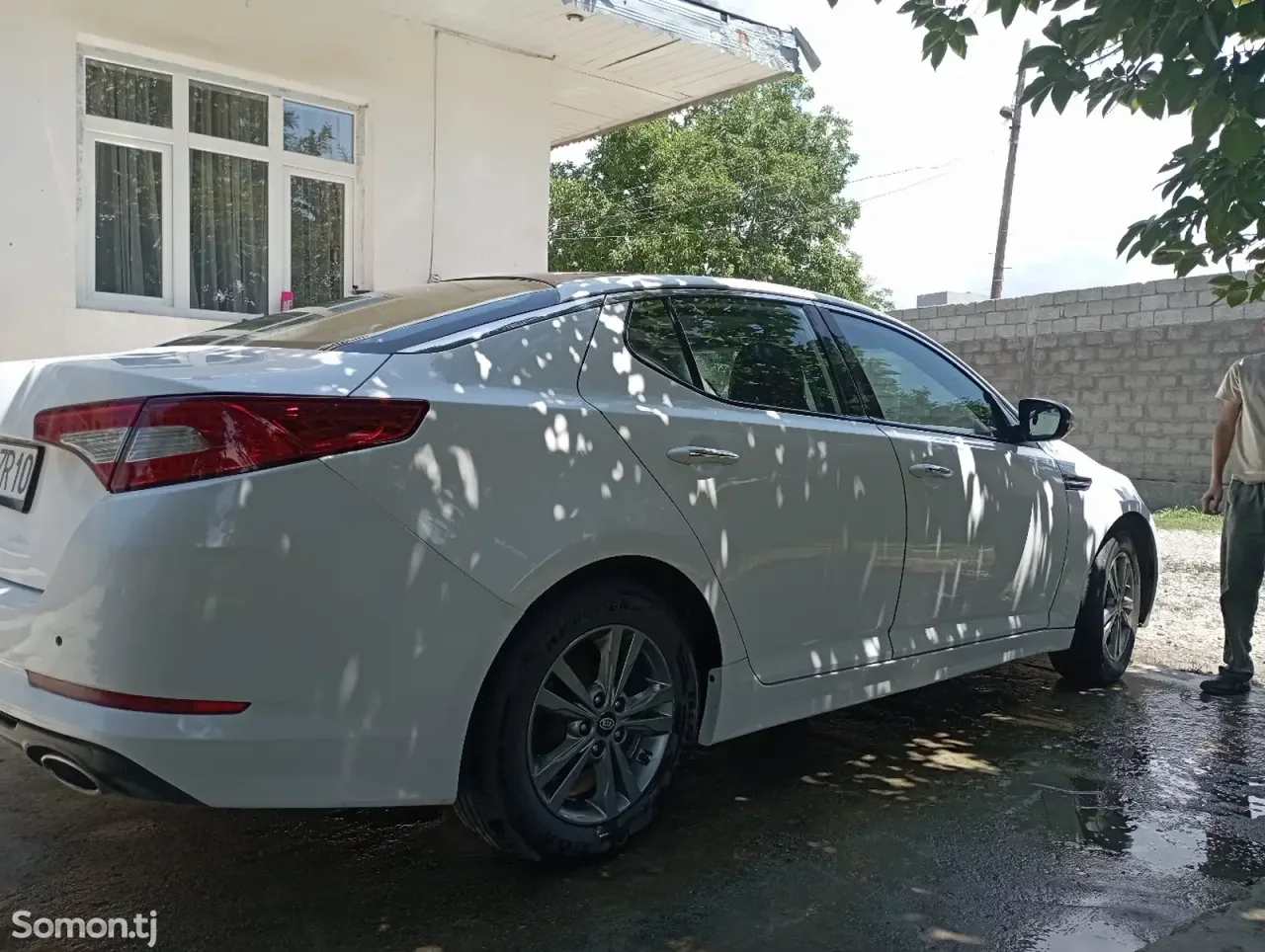 Kia K5 2011 · 2.0 AT