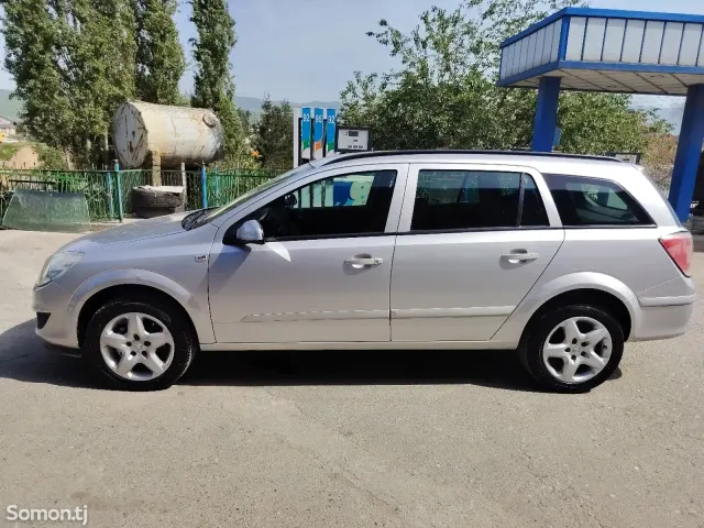 Opel Astra H 2007 · 1.6 MT