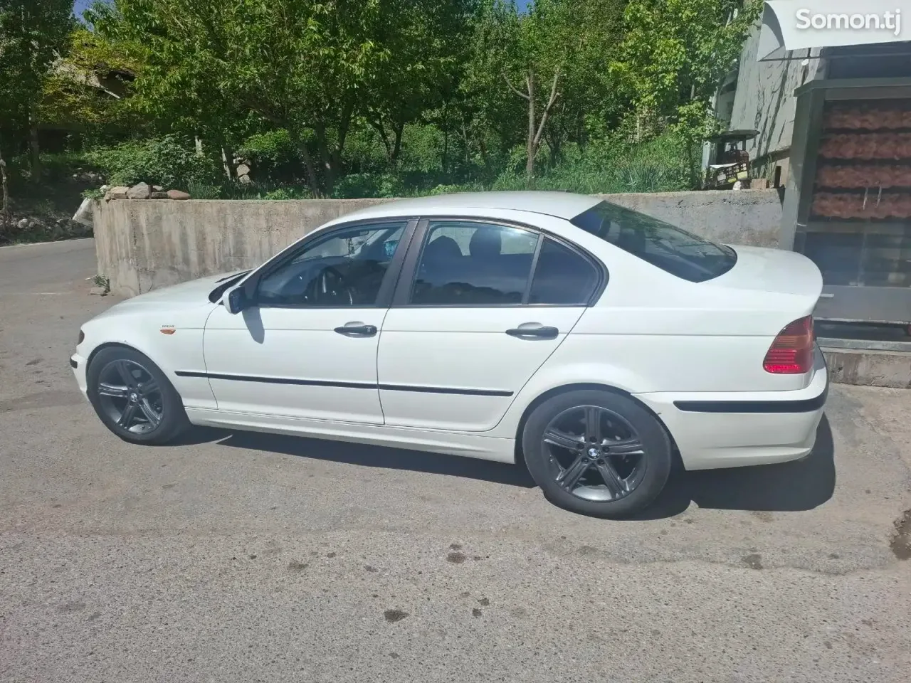 BMW 3 series 2002 · 1.8 MT