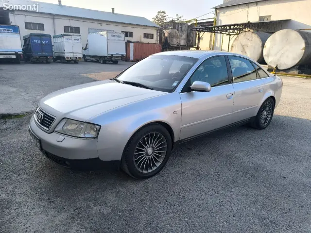 Audi A6 2001 · 2.5 AT