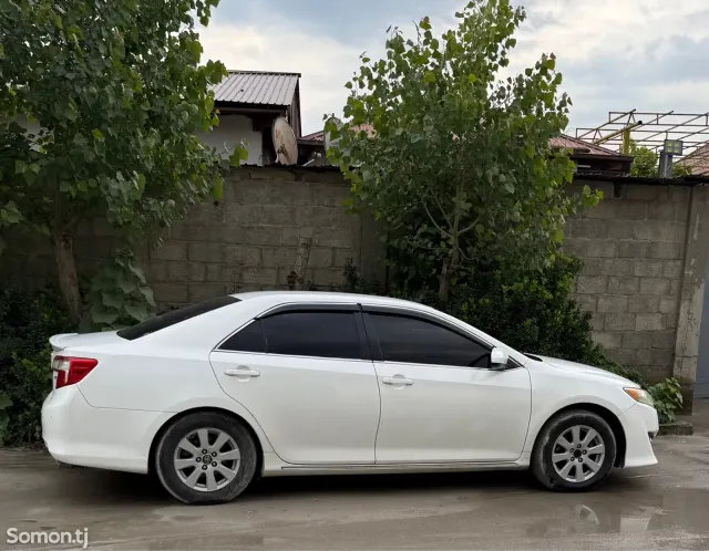 Toyota Camry 2012 · 2.5 AT