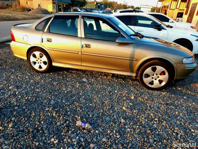Opel Vectra B 1999 · 1.6 MT