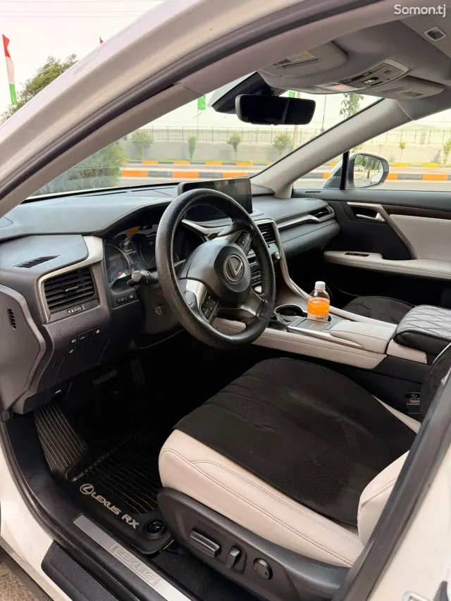 Lexus RX series 2022 · 4.5 AT