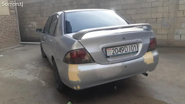 Mitsubishi Lancer 2006 · 1.5 AT