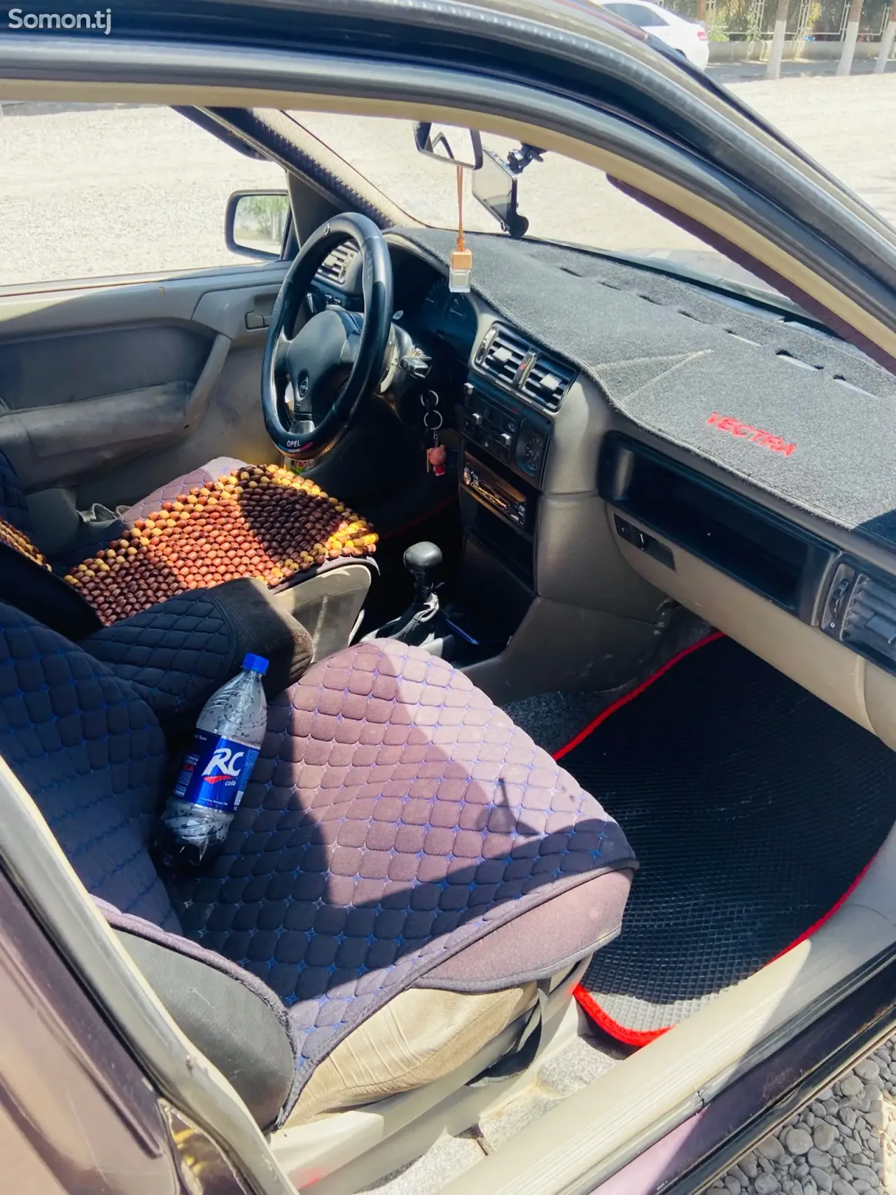 Opel Vectra B 1991 · 1.6 MT