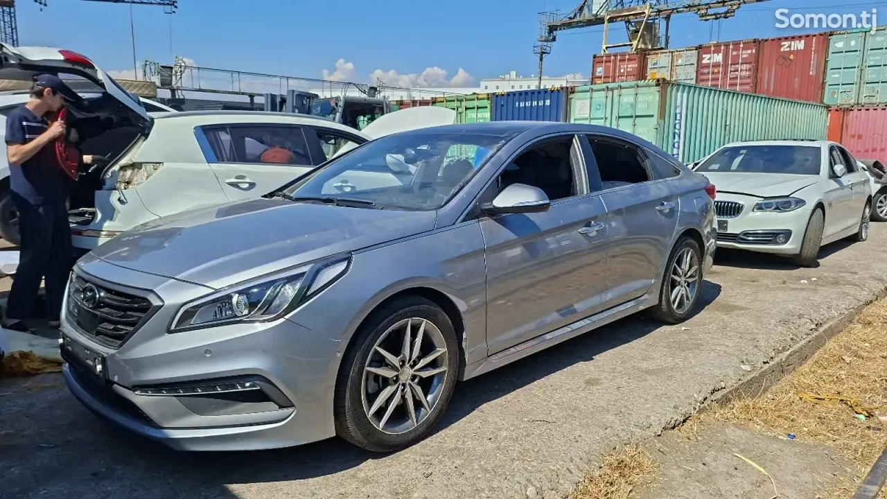 Hyundai Sonata 2015 · 2.0 AT