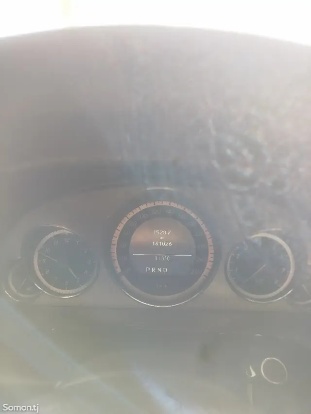 Mercedes-Benz E class 2011 · 2.0 AT