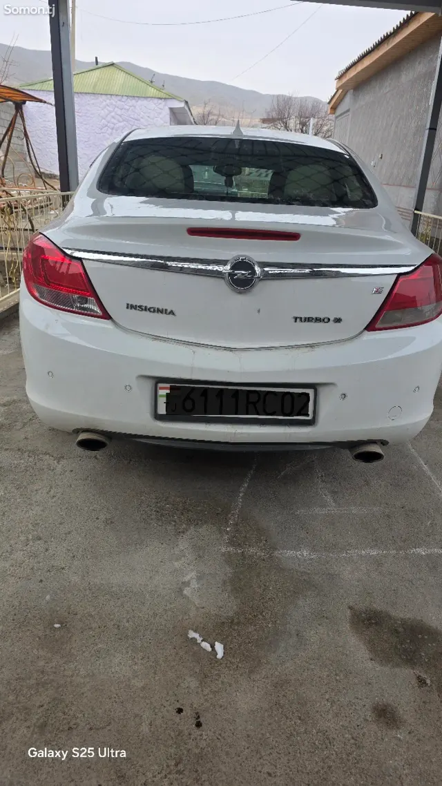 Opel Insignia 2011 · 2.0 AT