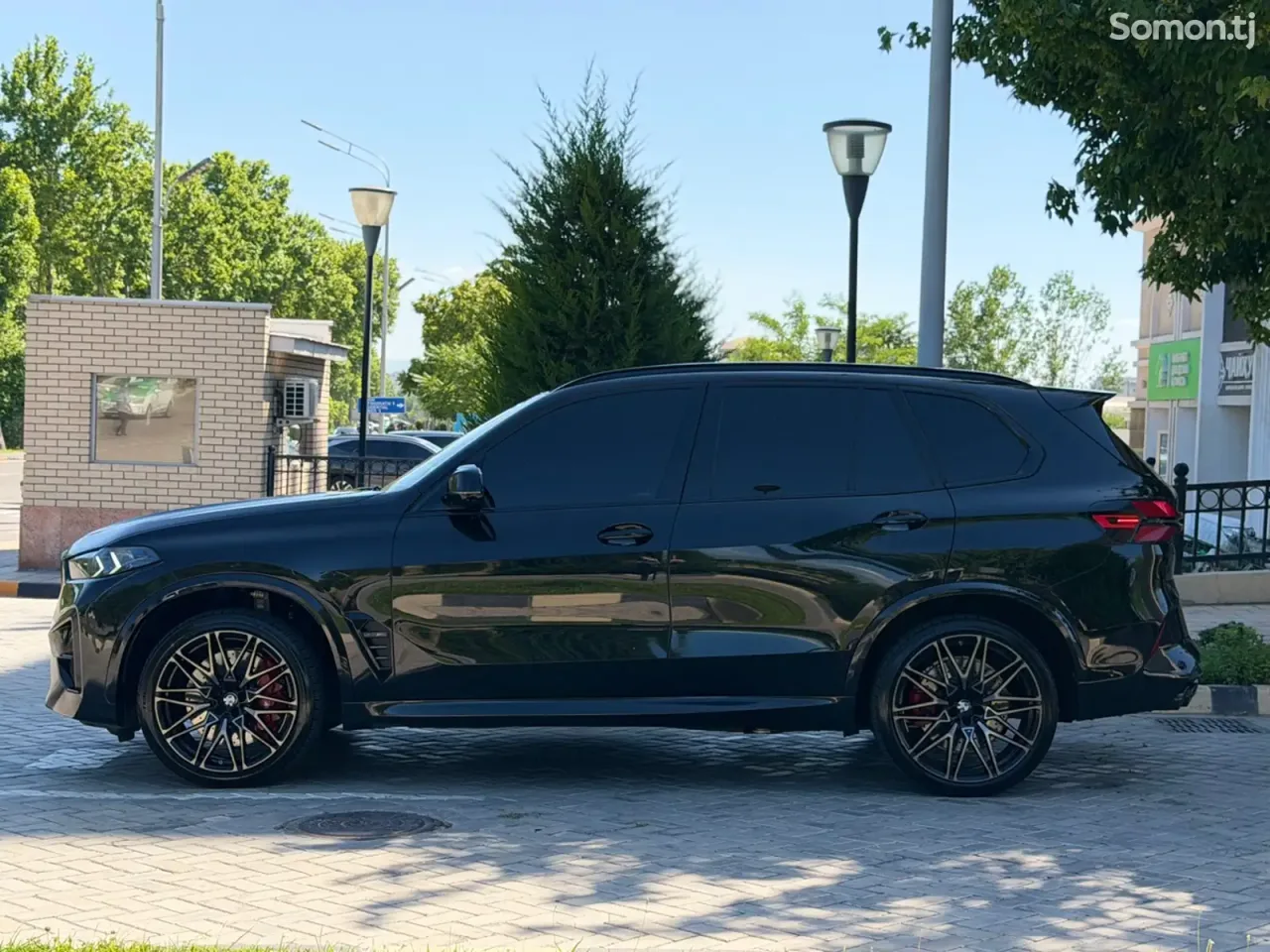 BMW X5 M 2025 · 4.4 AMT