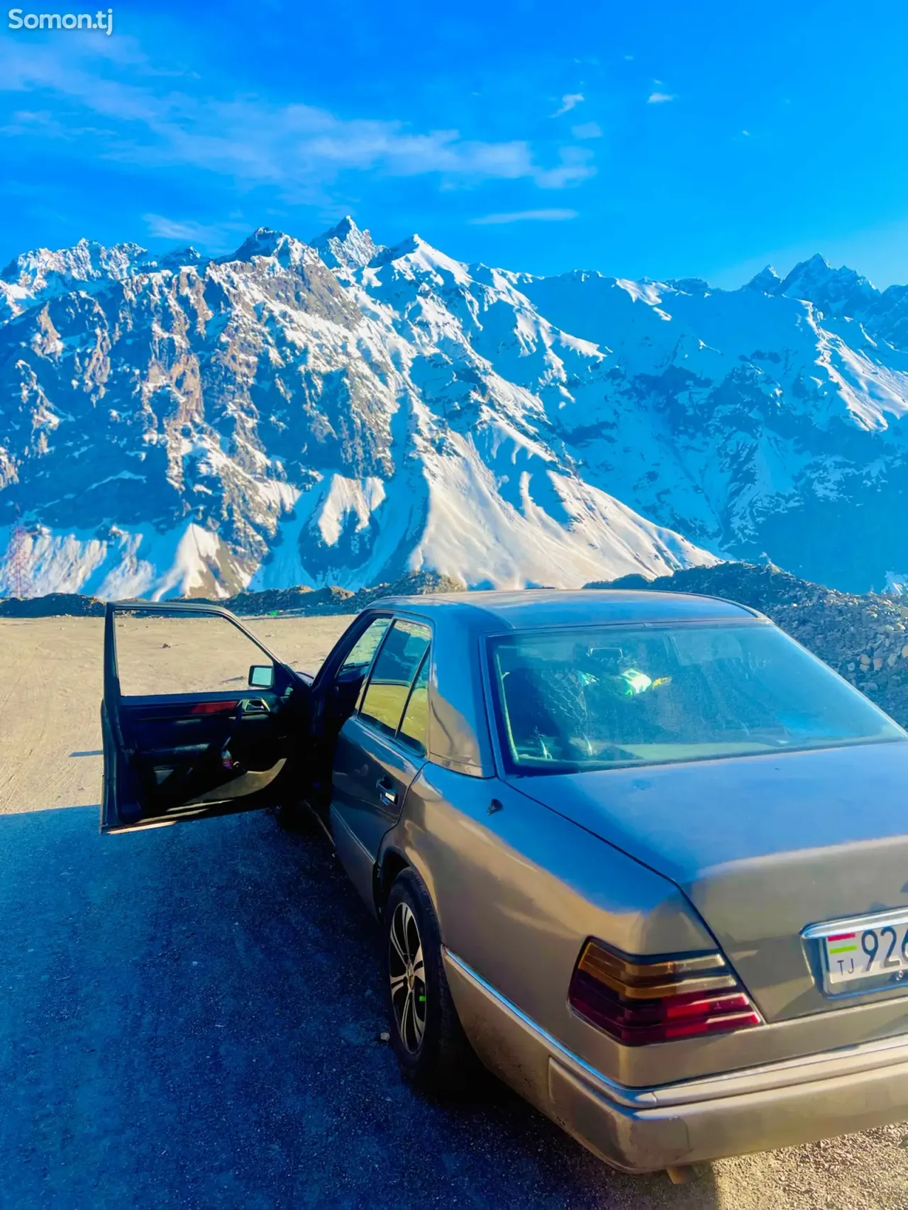 Mercedes-Benz W124 1994 · 2.2 MT