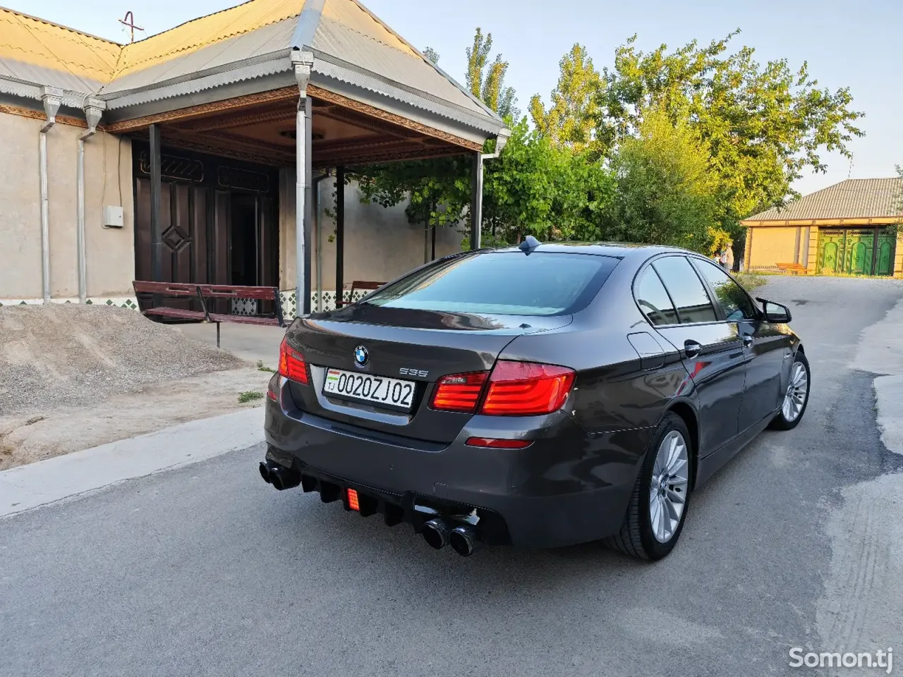 BMW 5 series 2011 · 3.0 AT