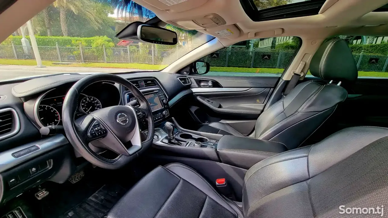Nissan Maxima 2021 · 3.5 AT